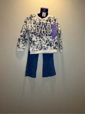GAP Blue & White Floral Two-Piece Sweater Set - Girls